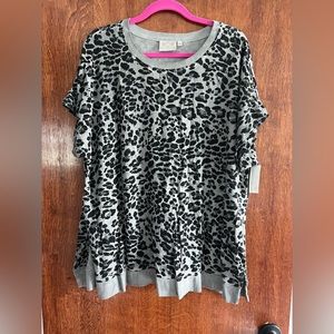 Gray and black leopard shirt
